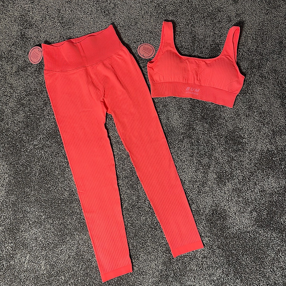 NWT Bum Athletics 2 piece set